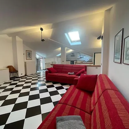 Апартаменты Riviera 1931 Casa Mansarda Финале Лигуре