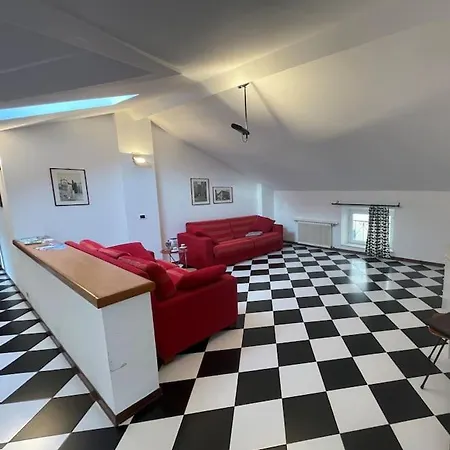 Riviera 1931 Casa Mansarda * Финале Лигуре