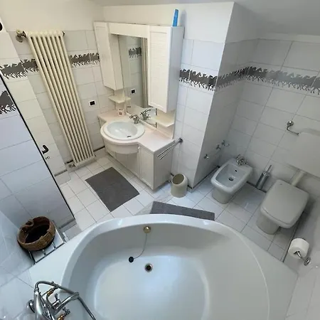 Riviera 1931 Casa Mansarda Финале Лигуре